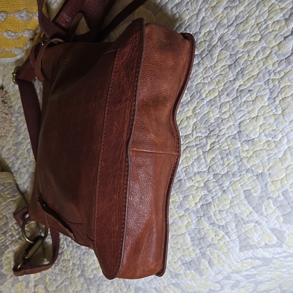 Lucky Leather crossbody - Picture 3 of 5
